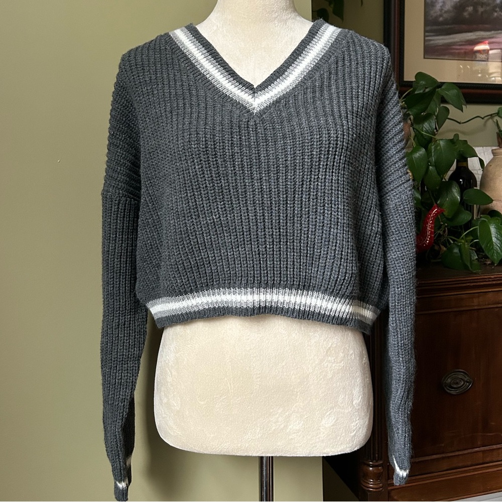 Cotton Emporium Cropped Grey V-Neck Sweater